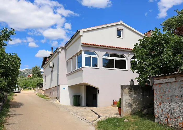 Pavao Apartment *